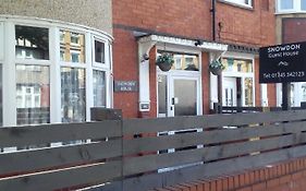 Snowdon House Single Rooms For Solo Travellers